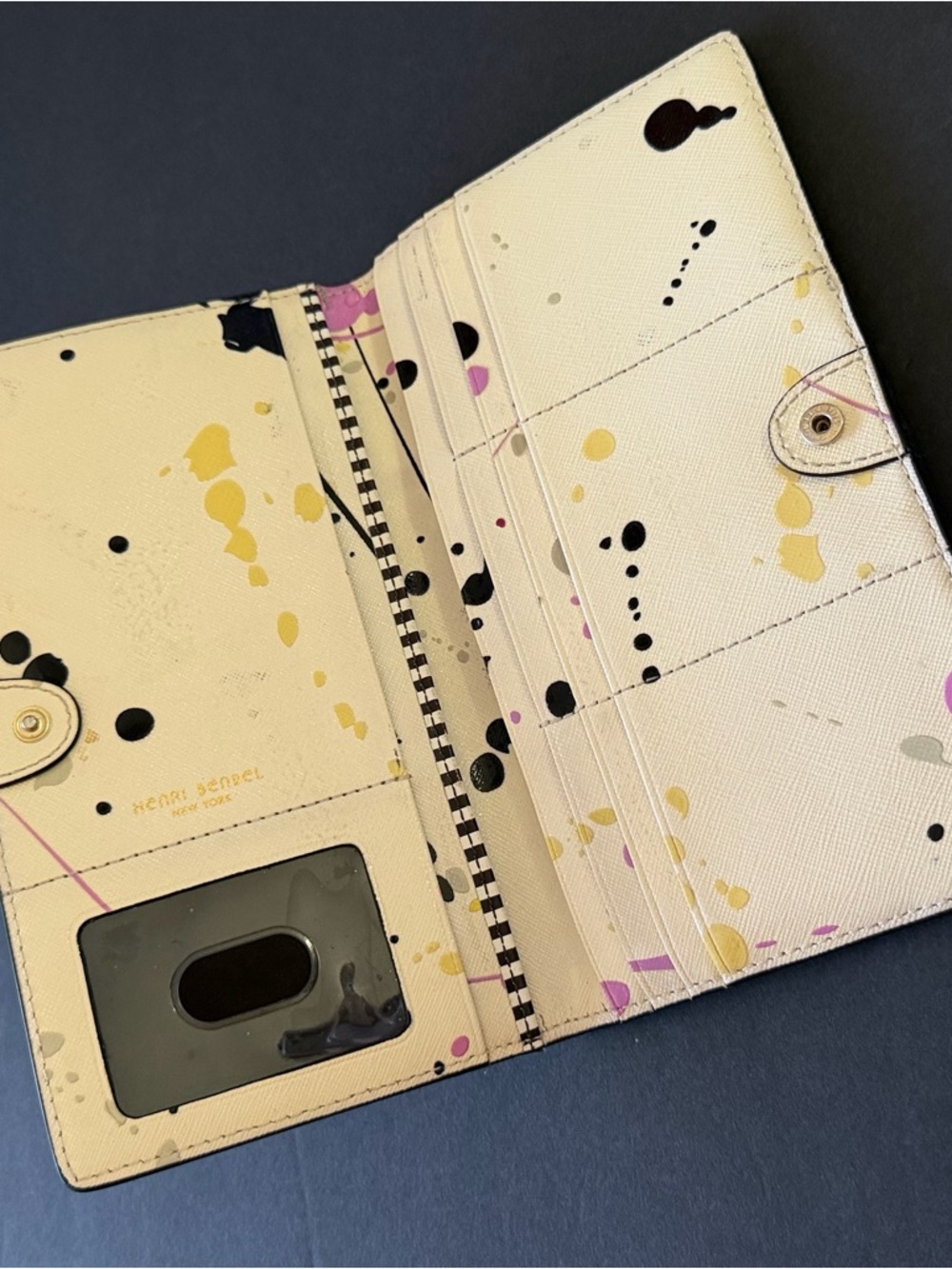 Henri Bendel West 57th Beige Splatter Paint Wallet Leather Zip Travel Slim - Picture 10 of 12